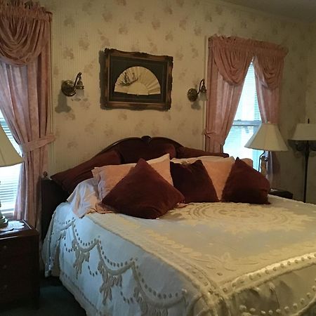 Brookview Manor Inn Canadensis Esterno foto