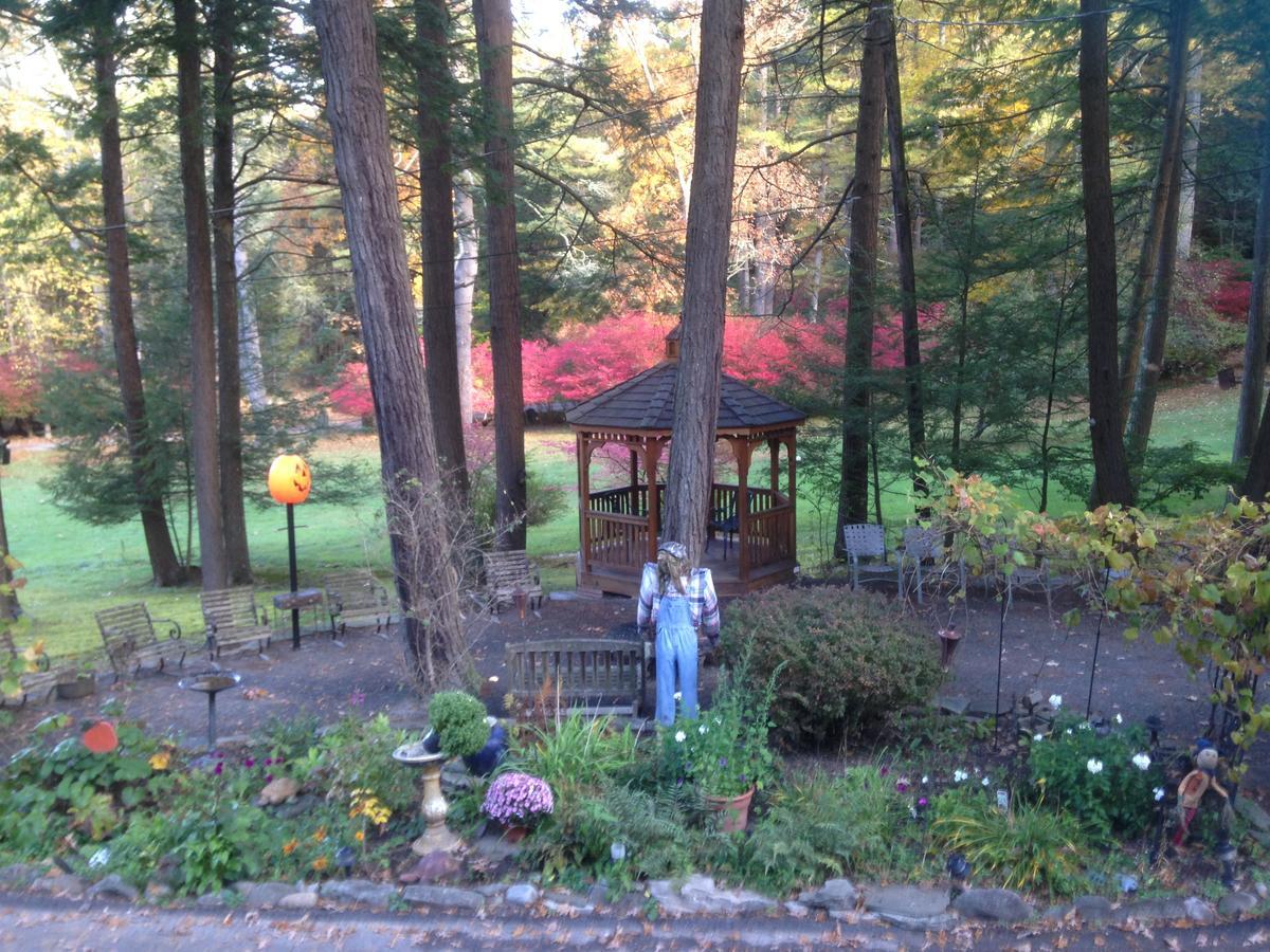 Brookview Manor Inn Canadensis Esterno foto