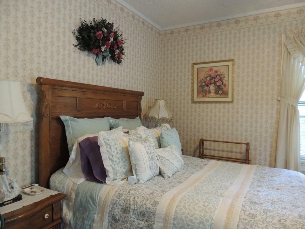 Brookview Manor Inn Canadensis Esterno foto