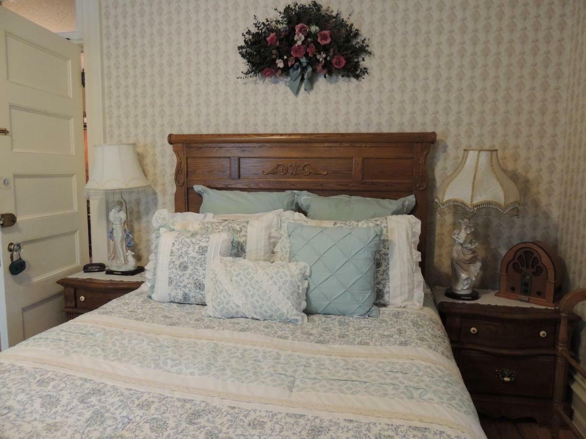 Brookview Manor Inn Canadensis Esterno foto